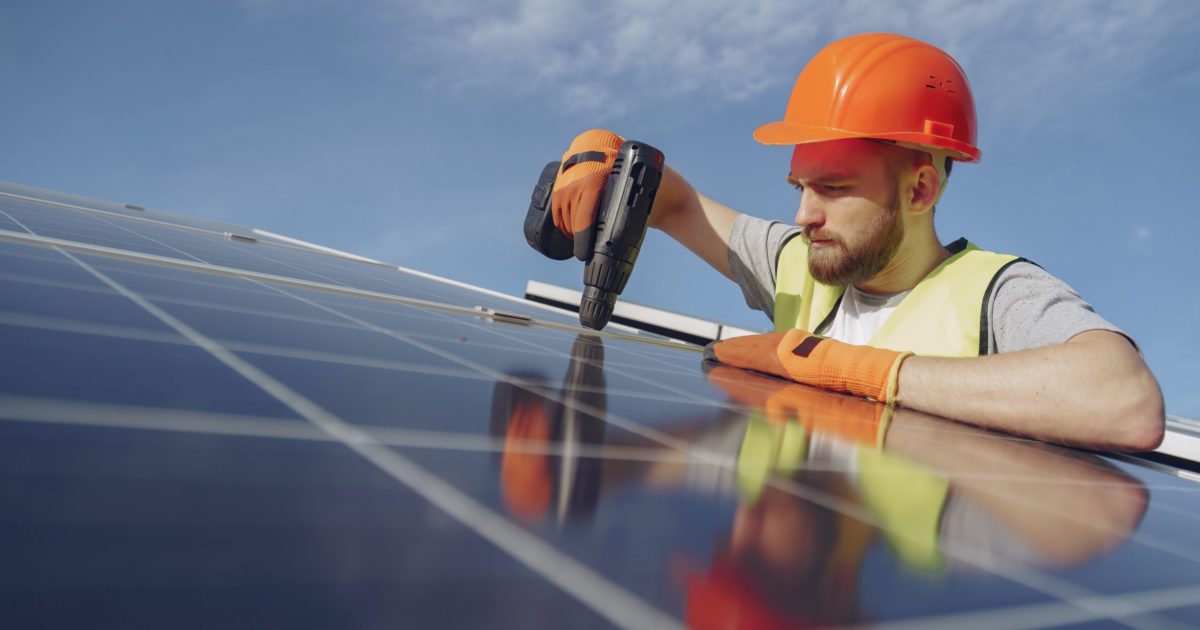 Bakkerij wekt voortaan eigen stroom op met zonnepanelen