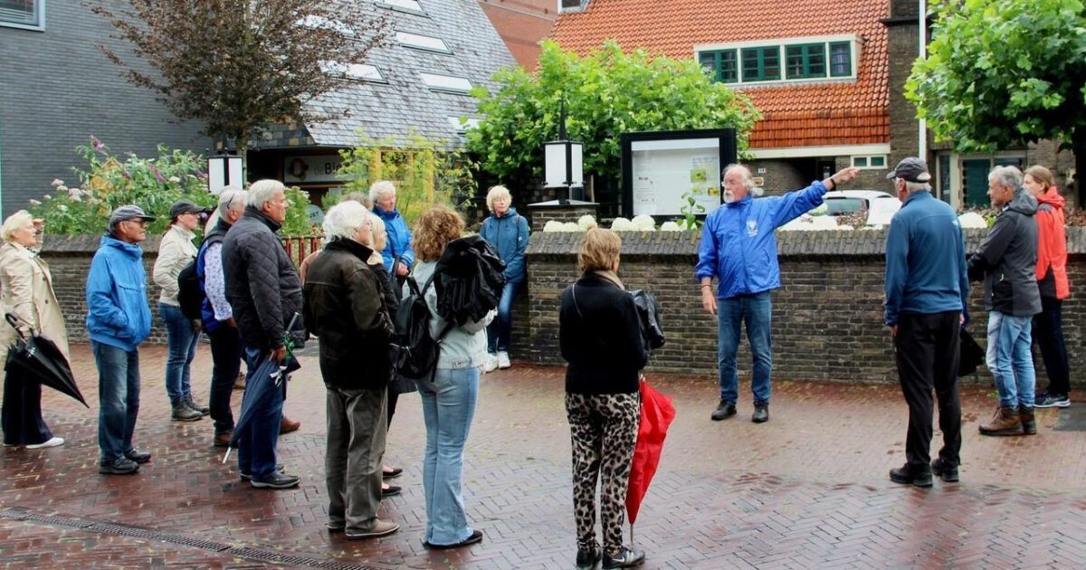 Dorpswandelingen Aalsmeer centrum weer van start