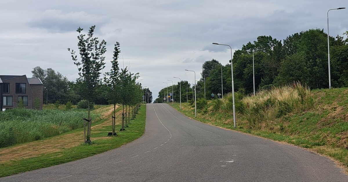 Alsnog vrijliggend fietspad in Polderzoom Stommeerhoff