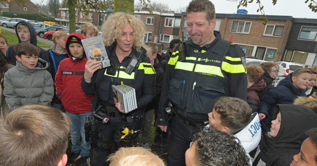 Boek kinderagent Kim met loeiende sirenes onthuld