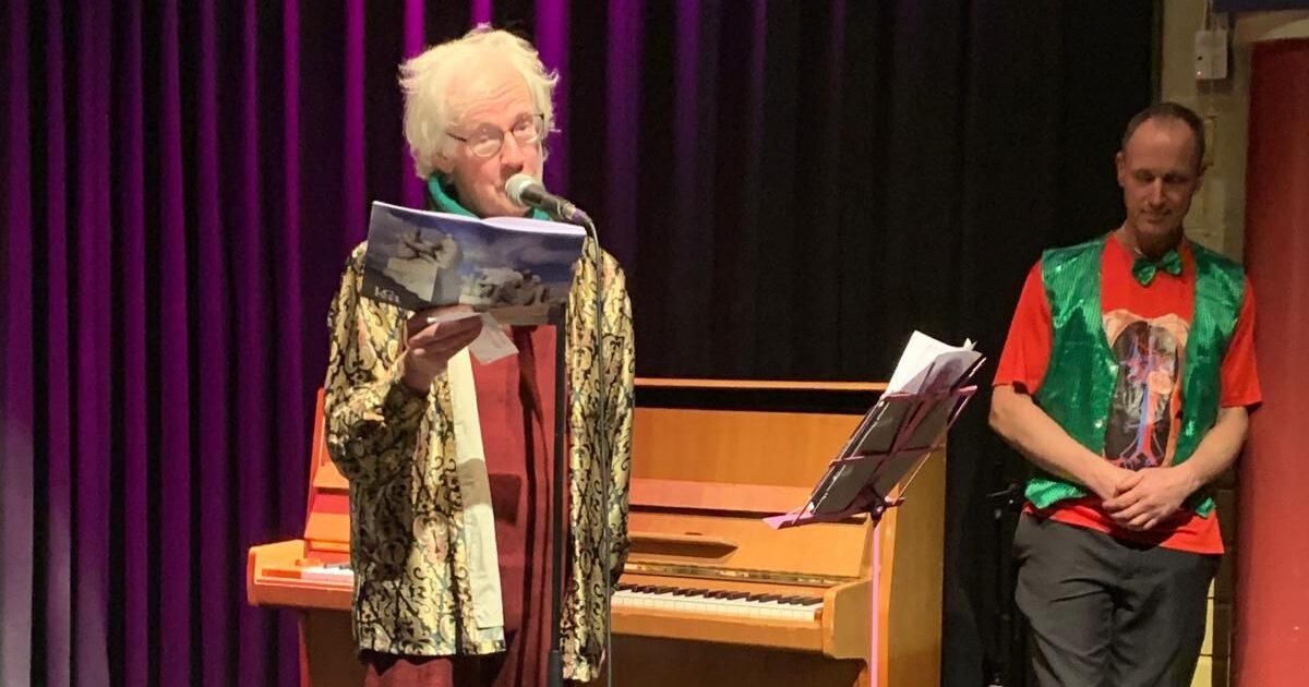 Dicht mee tijdens Poëzieavond in Bacchus