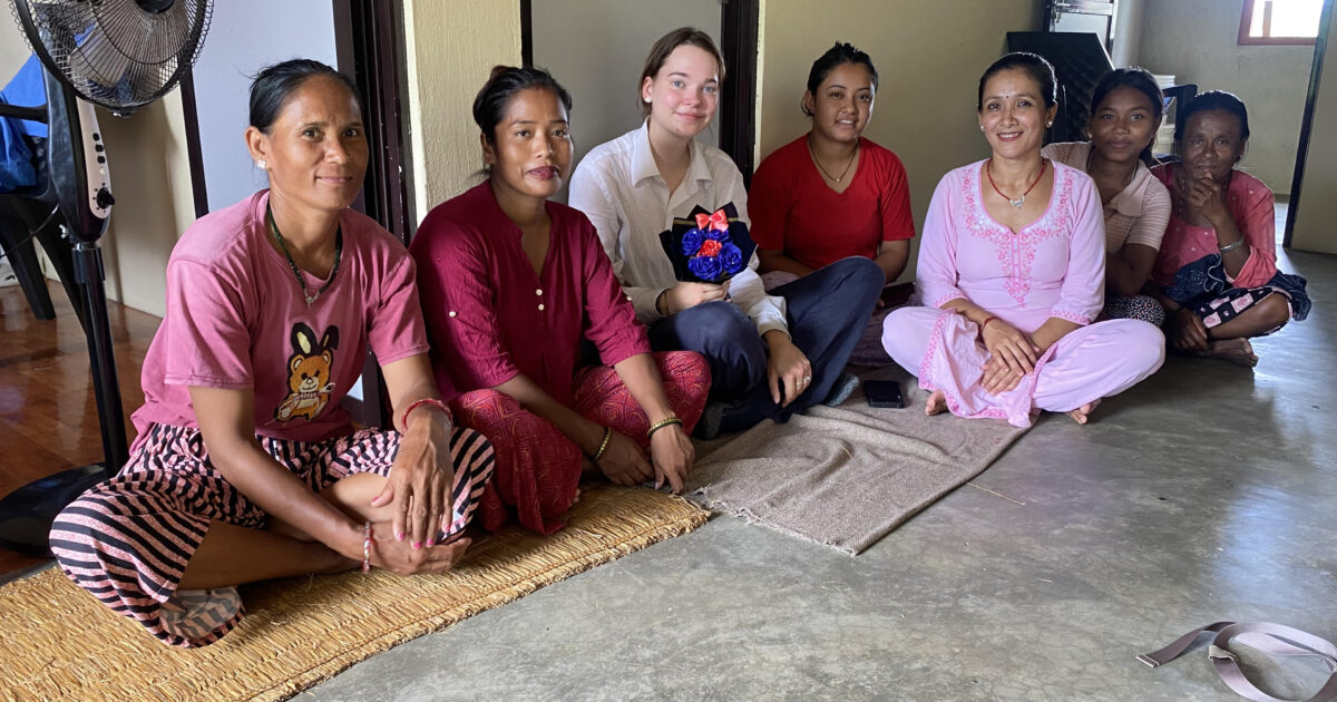 Stichting Nepal Benefiet steunt vrouwen met kleermaakproject