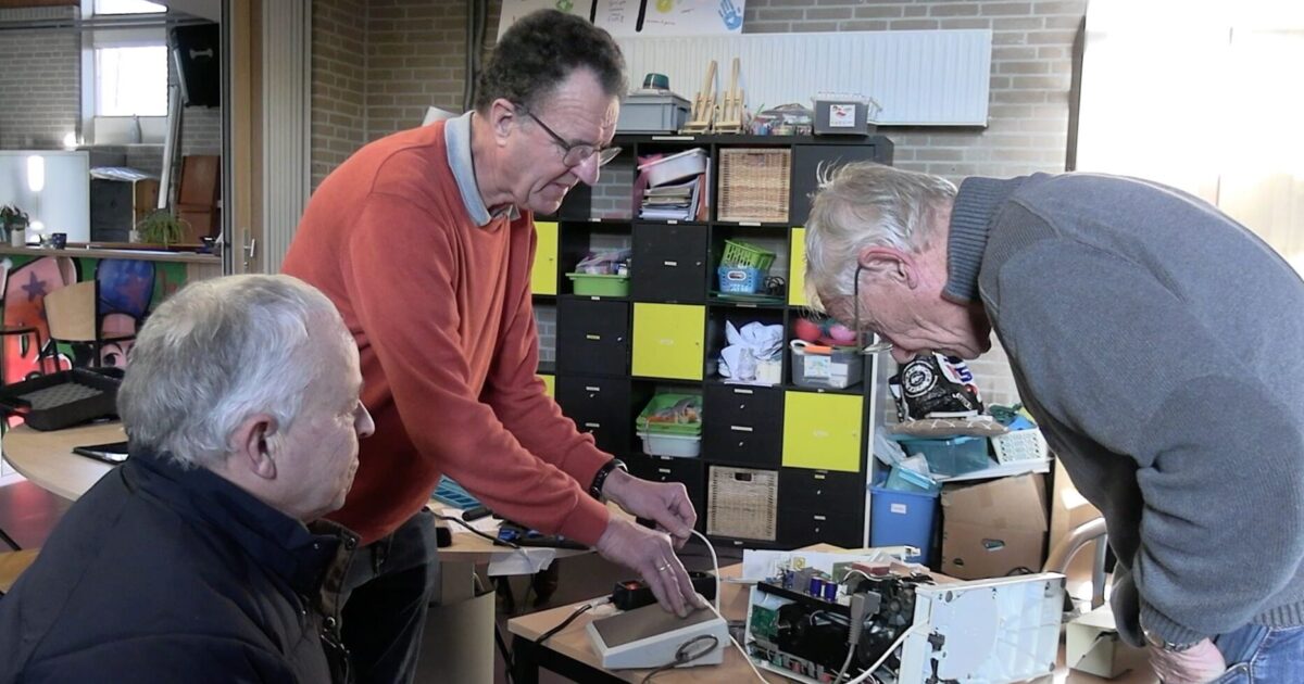 Repair Café Westeinder groeit en zoekt samenwerking