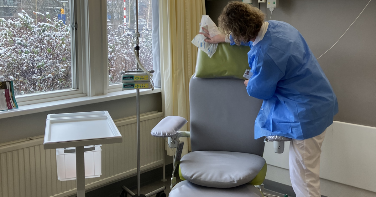 Nieuwe stoelen maken behandeling in Ziekenhuis Amstelland prettiger