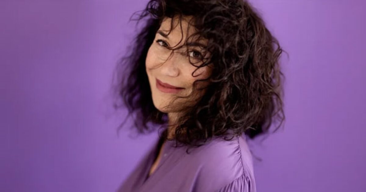 Cabaretière Nilgün Yerli met 'Later als ik dood ben'