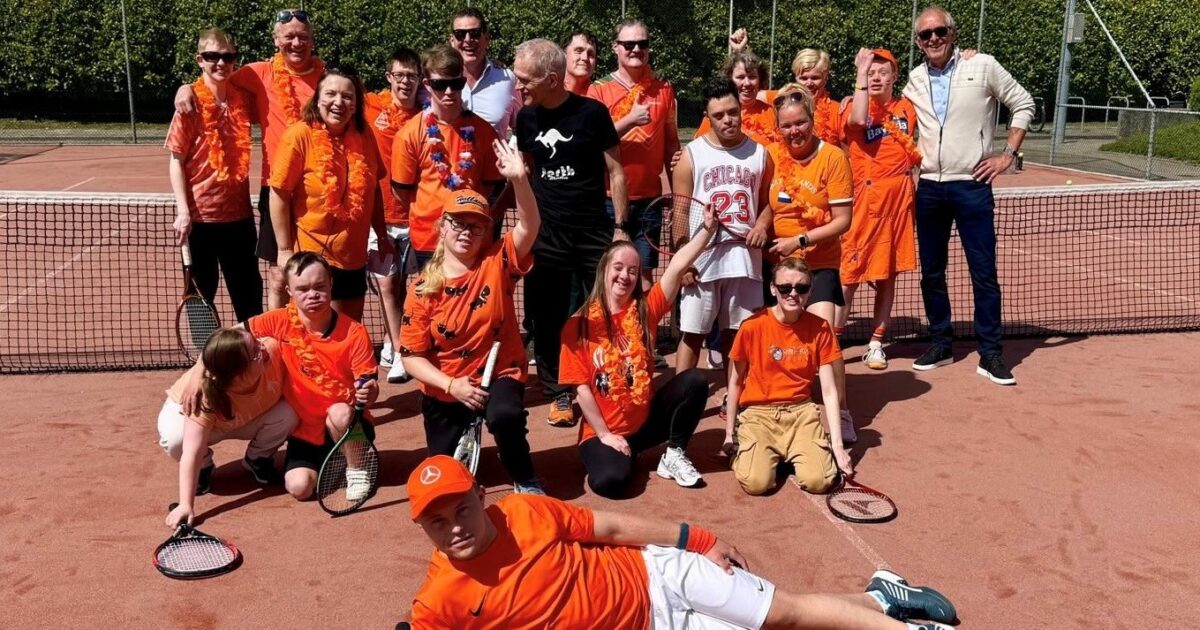 Spelletjes bij G-tennismiddag Kudelstaart