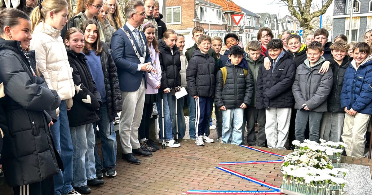 Leerlingen Jozefschool adopteren oorlogsmonument
