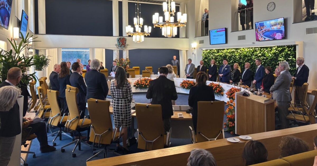 Aalsmeer neemt afscheid van oude raad en installeert nieuwe