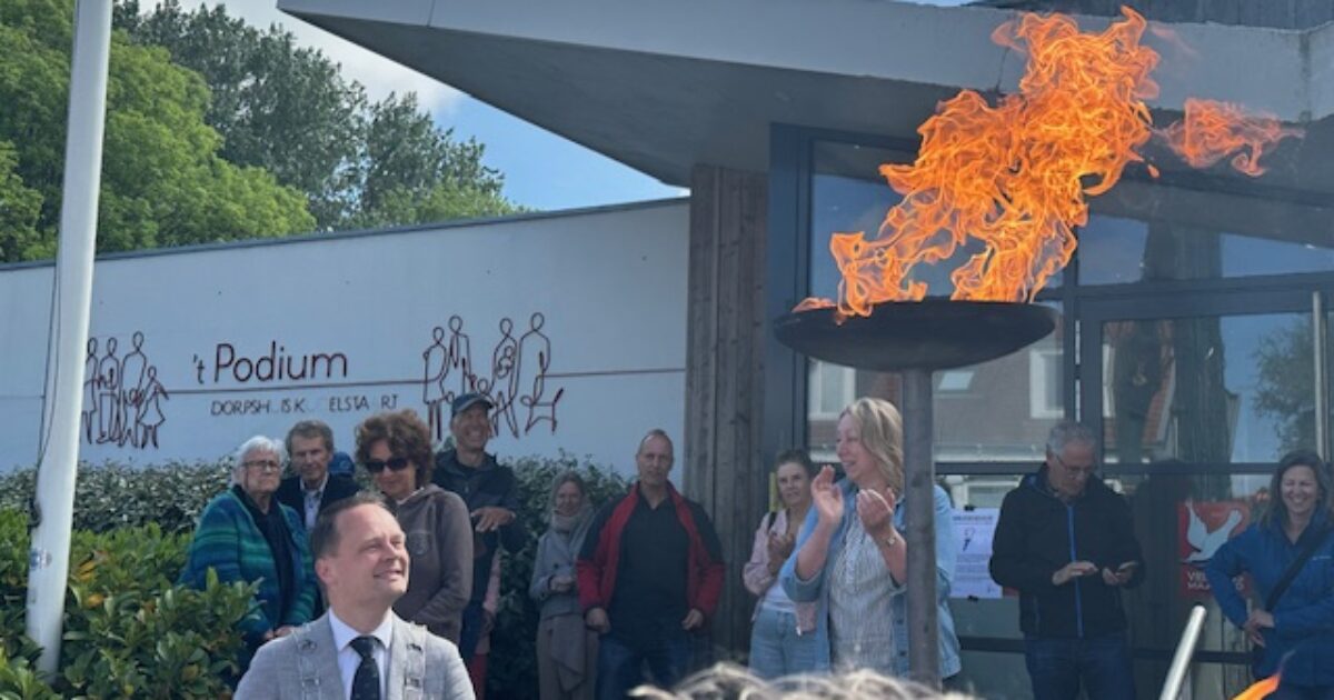 Samen aan tafel en in beweging voor vrijheid