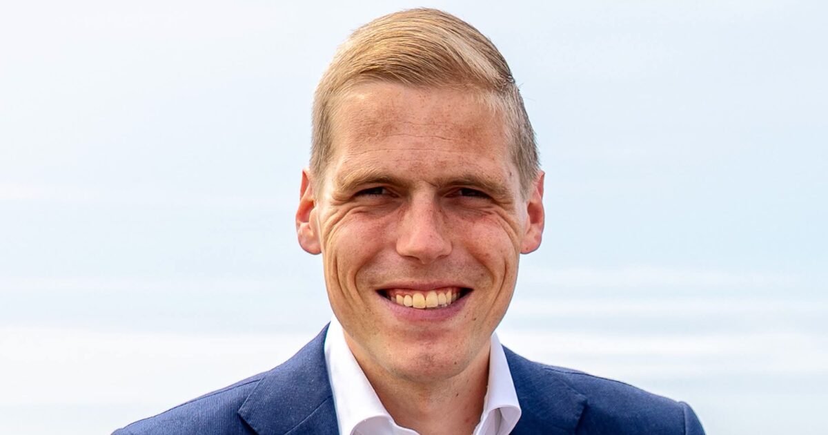 Nieuwe wethouder Lennart van der Plas bij 'Radio Aalsmeer Politiek'
