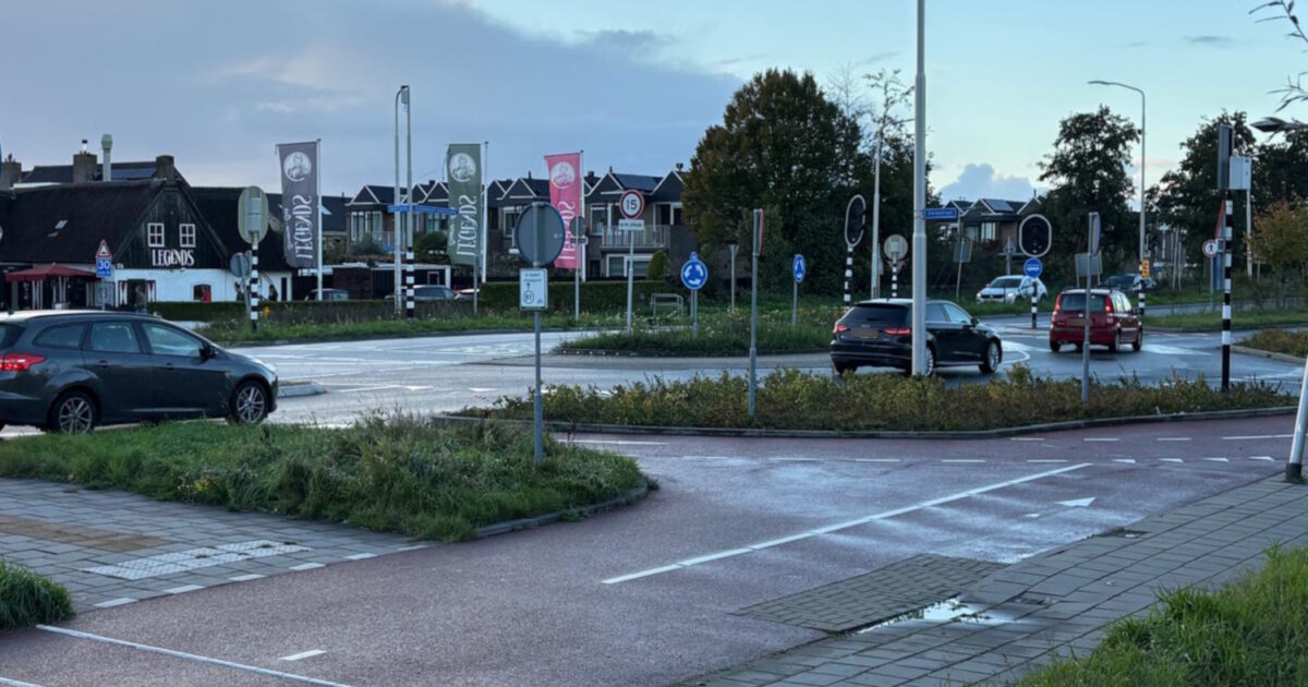 Man die anderen waarschuwde voor gevaarlijke rotondes zelf aangereden